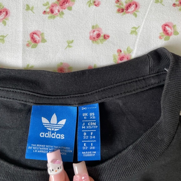 ADIDAS - Cropped Black & White Baby Tee - Picture 4 of 7